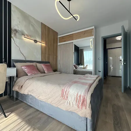 Апартамент Luxury In *