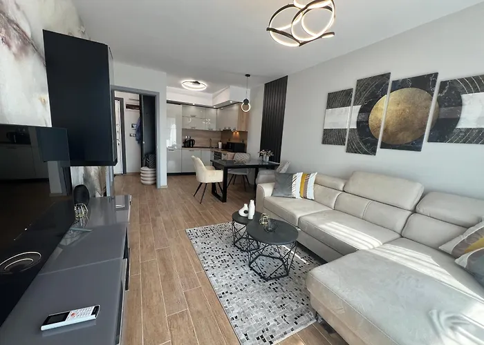 דירה Luxury In *