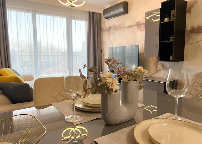 Luxury In דירה *